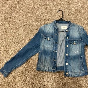 A Womens XS KanCan Denim Jacket